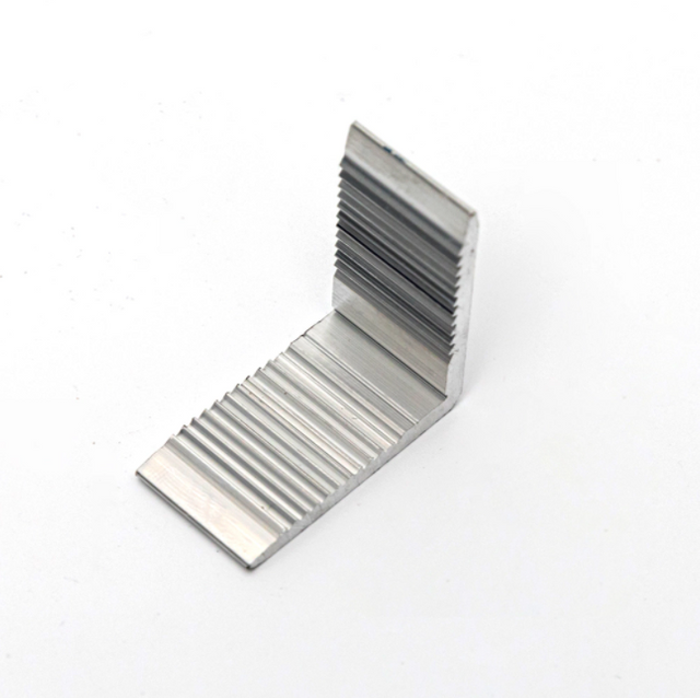 Aluminium-Extrusions-Winkelstangen-Mühle fertiges Verbindungsprofil