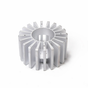 Aluminium-Kühlkörper Kundenspezifische CNC-Bearbeitung Rundform-Extrusion