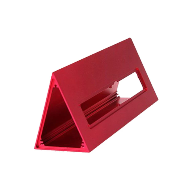 Rot eloxiertes Dreieck kundenspezifisches Aluminium-Strangpressprofil CNC-Bearbeitung
