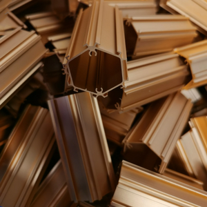 Kundenspezifisches Champagner-goldenes anodisiertes Elektrophorese-Aluminium-Strangpressprofil